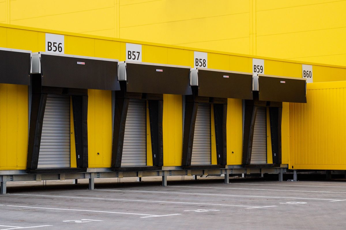 Warehouse maintenance in Airdrie